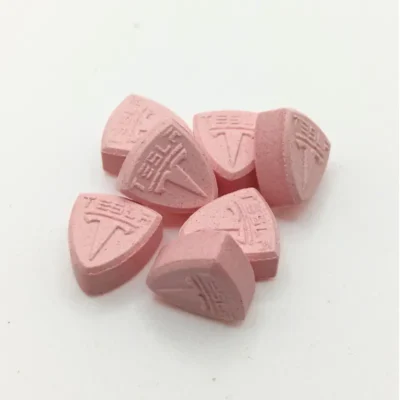 pink-tesla-2
